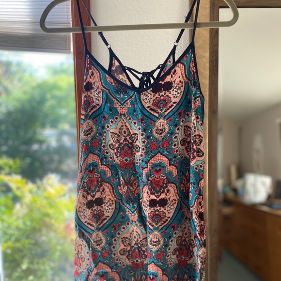 Top - Picture 2 of 3